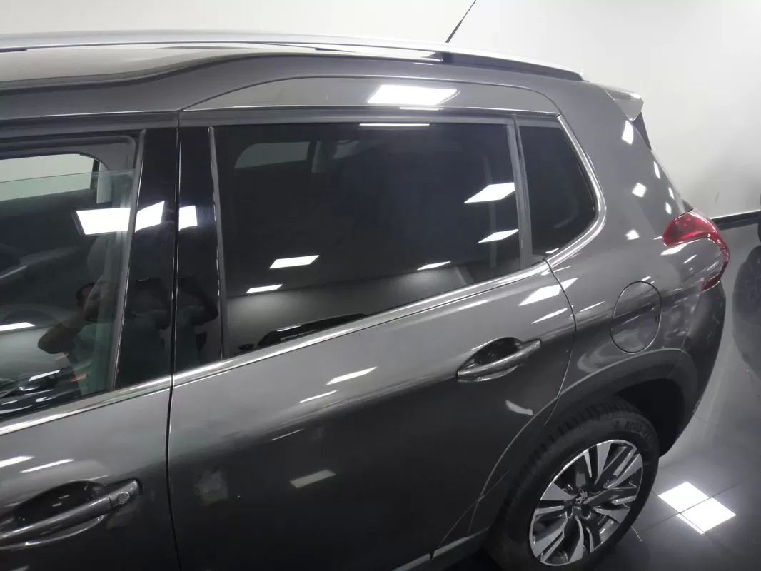 peugeot-2008-2018-gasolina-1199cc