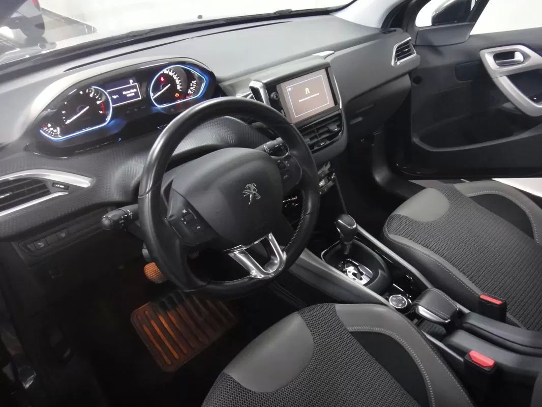 peugeot-2008-2018-gasolina-1199cc