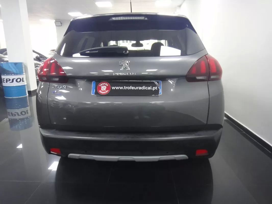 peugeot-2008-2018-gasolina-1199cc