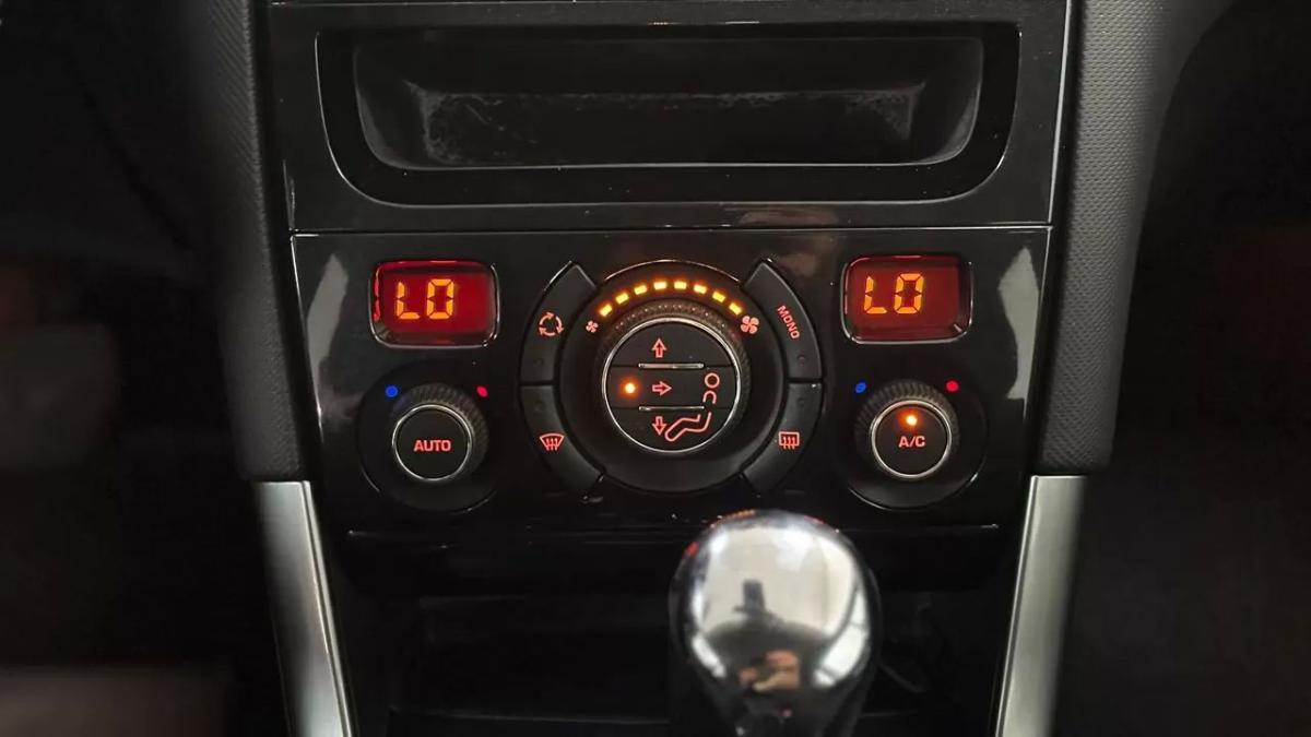peugeot-308-2012-diesel-1560cc