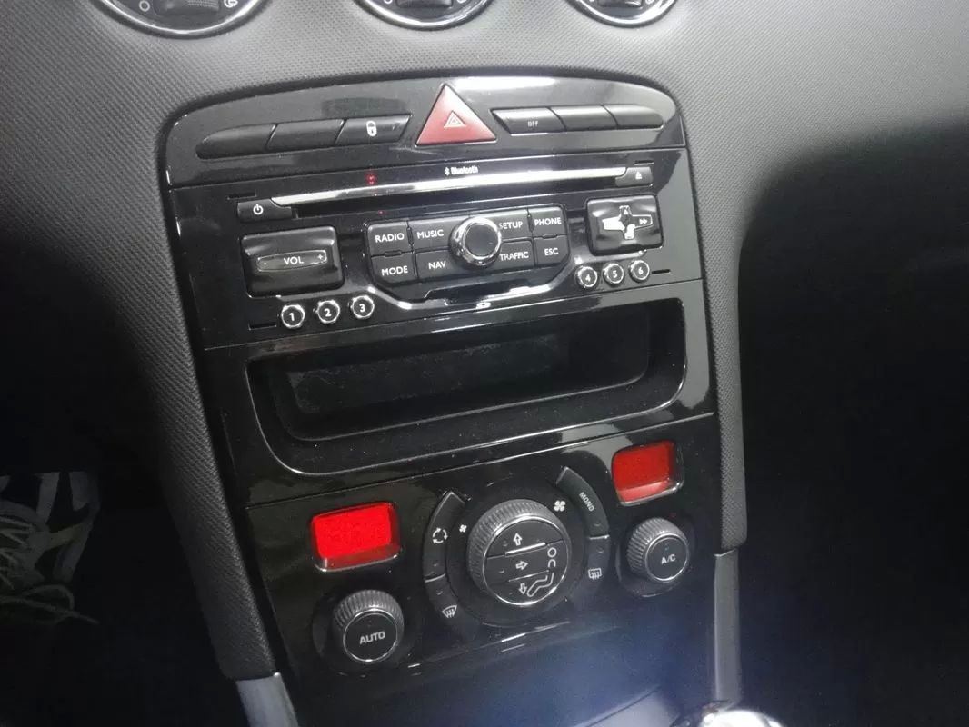 peugeot-308-2012-diesel-1560cc