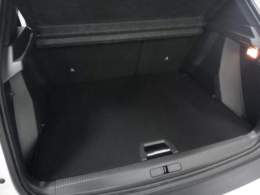peugeot-2008-2020-gasolina-1199cc