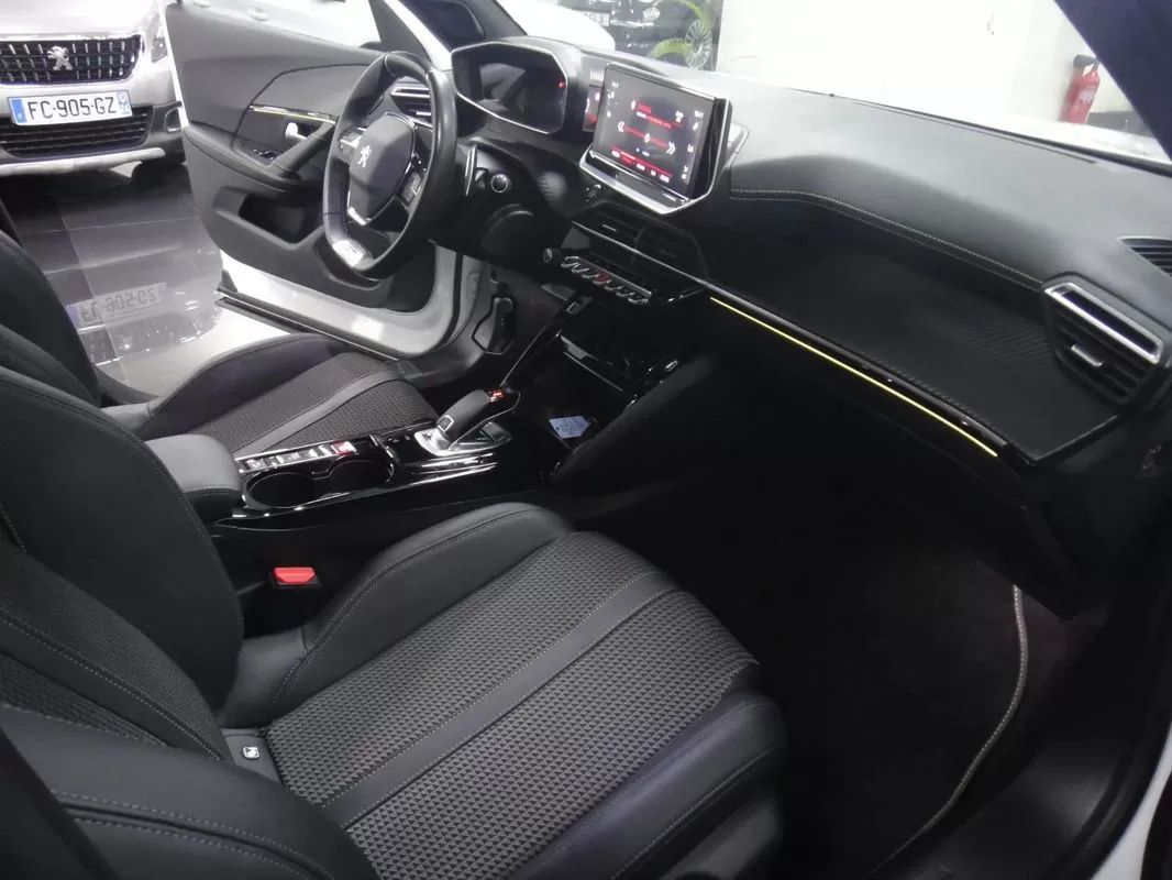 peugeot-2008-2020-gasolina-1199cc