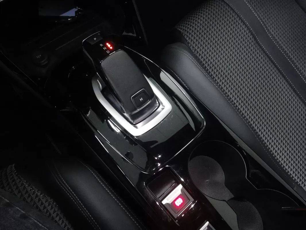 peugeot-2008-2020-gasolina-1199cc