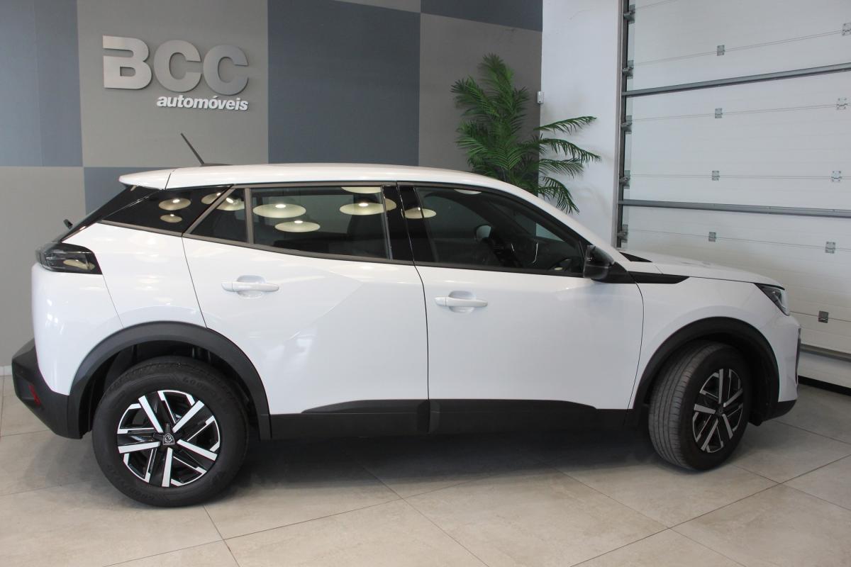 peugeot-2008-2023-gasolina-1199cc