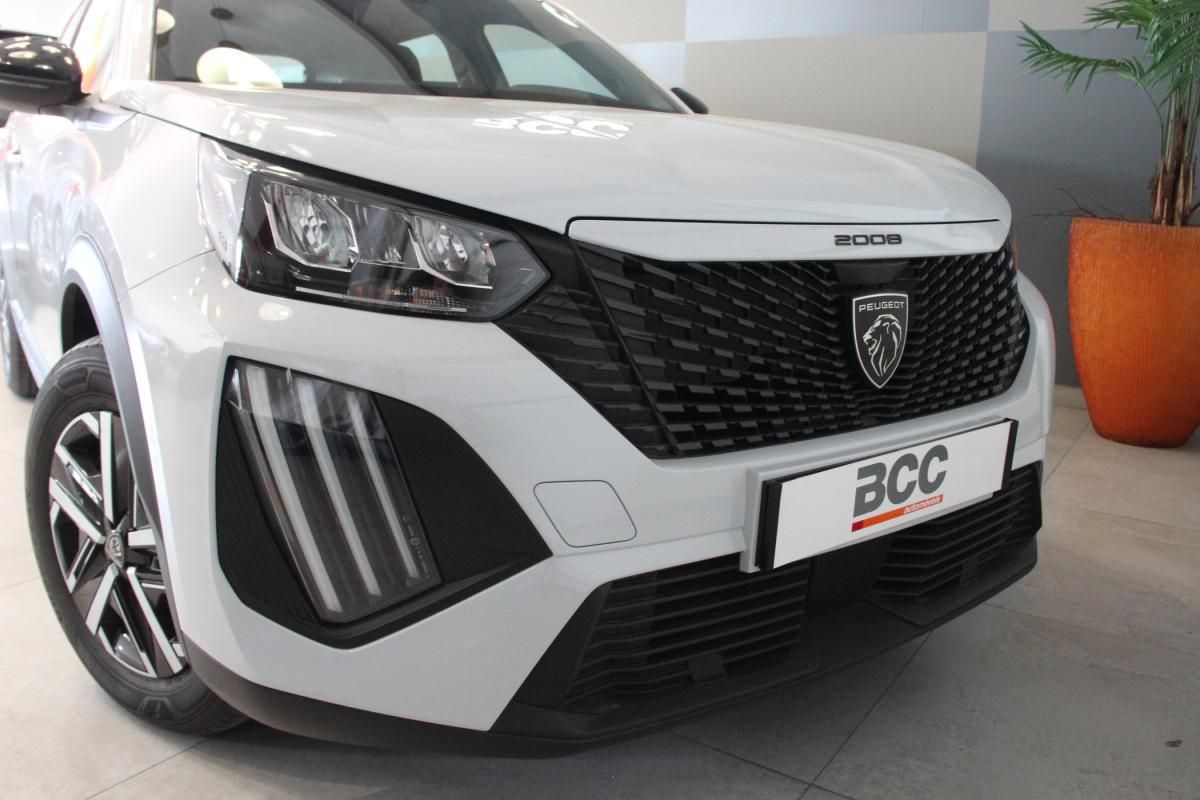 peugeot-2008-2023-gasolina-1199cc