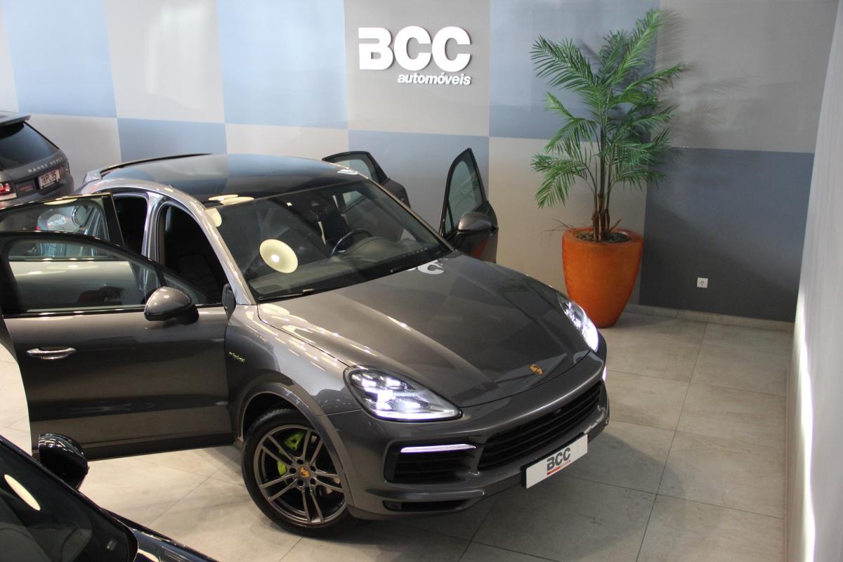 porsche-cayenne-2021-hibrido-a-gasolina-2995cc