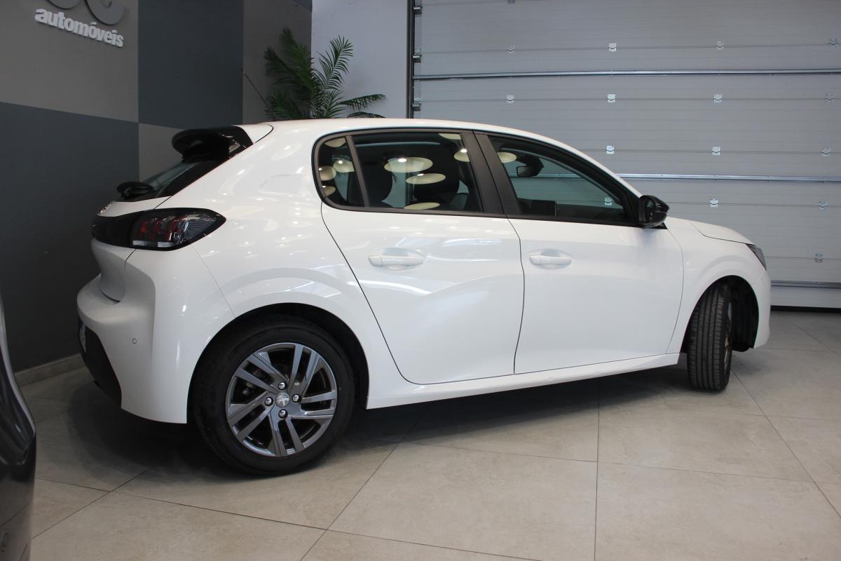 peugeot-208-2022-diesel-1499cc
