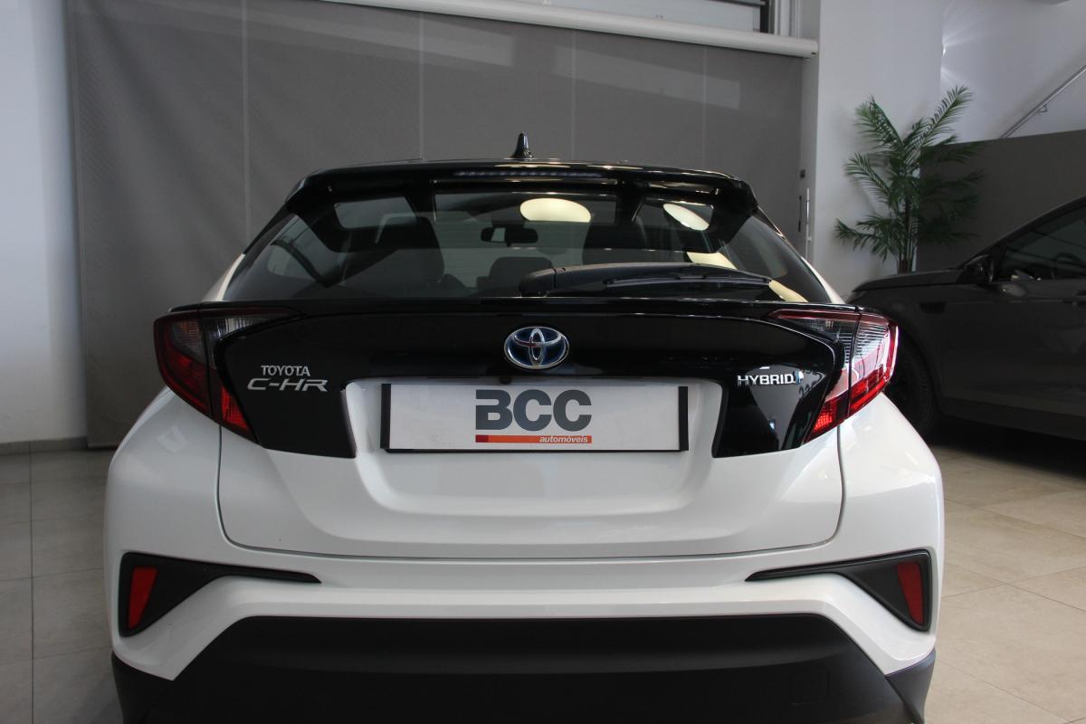 toyota-c-hr-2020-hibrido-a-gasolina-1798cc
