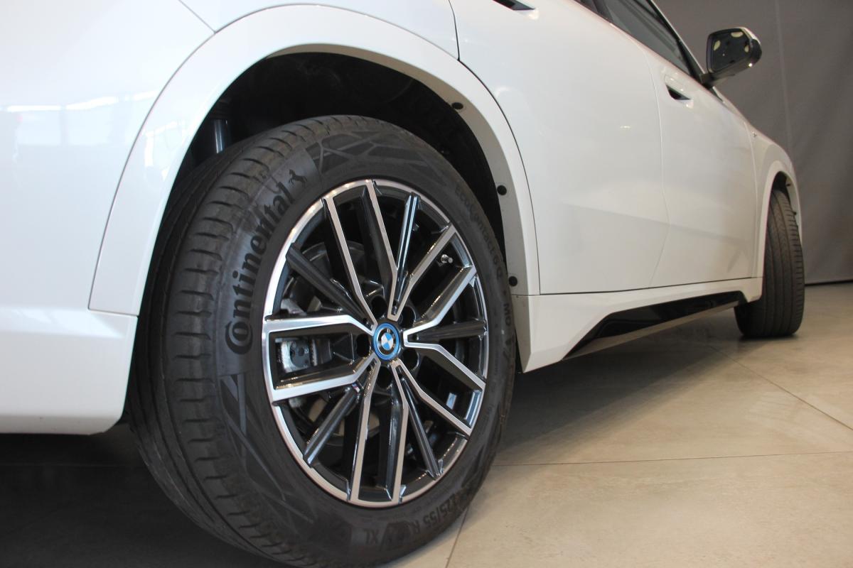 bmw-x1-2024-hibrido-a-gasolina-1499cc