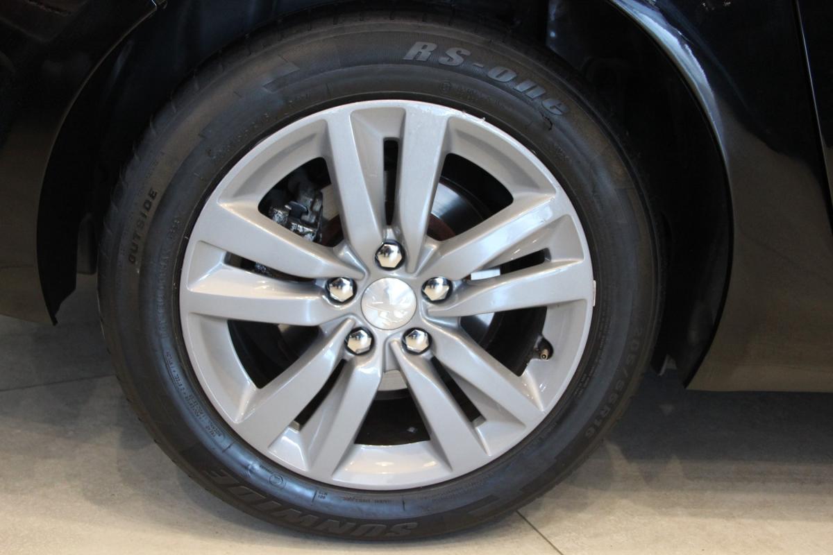 peugeot-308-sw-2015-diesel-1560cc