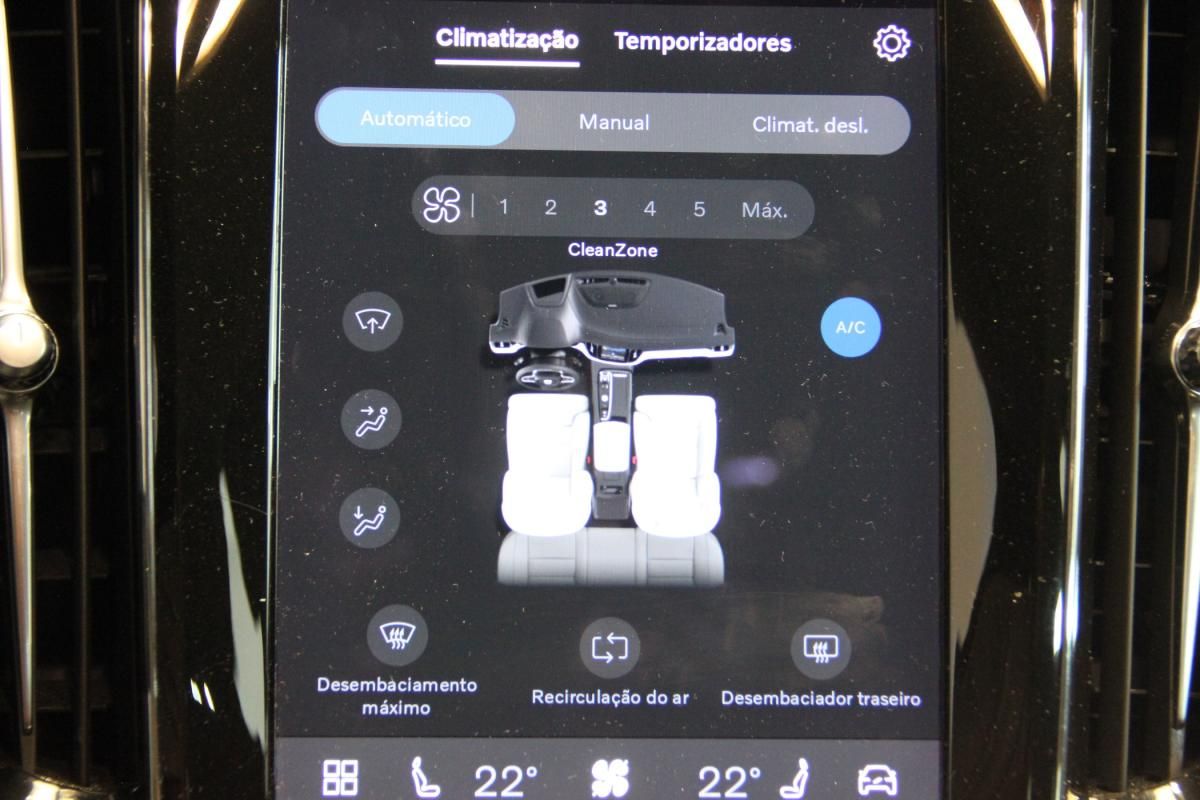 volvo-v60-2023-hibrido-a-gasolina-1969cc