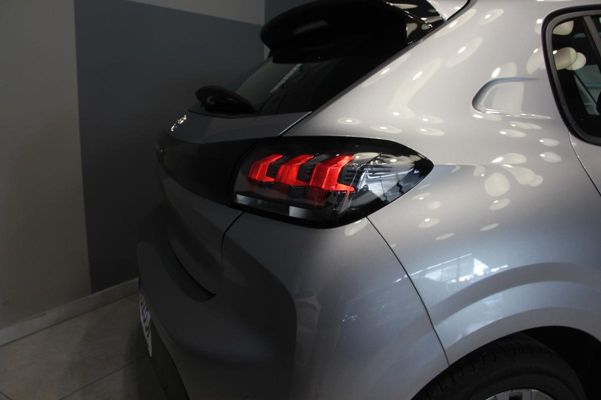 peugeot-208-2022-gasolina-1199cc