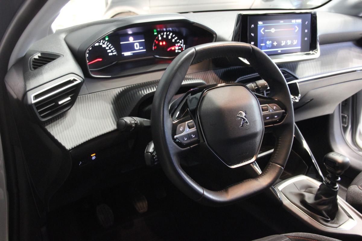 peugeot-208-2022-gasolina-1199cc