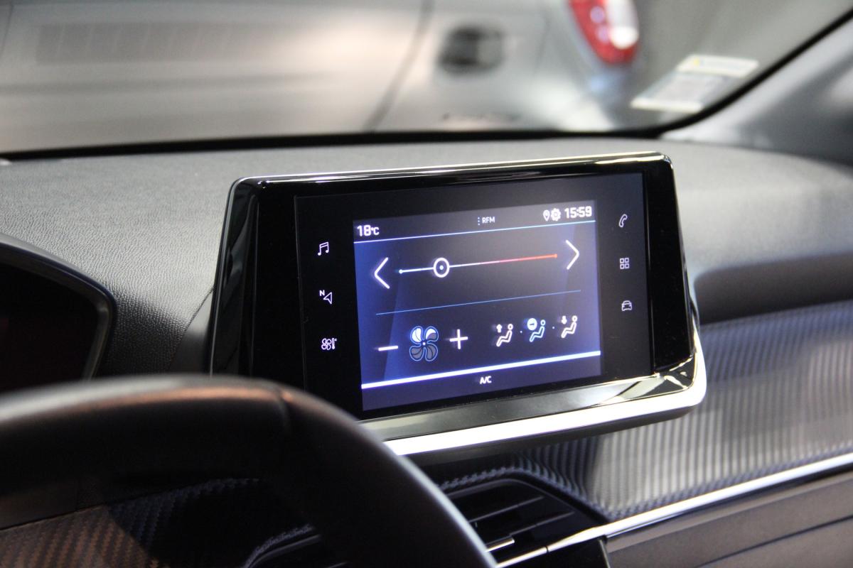 peugeot-208-2022-gasolina-1199cc