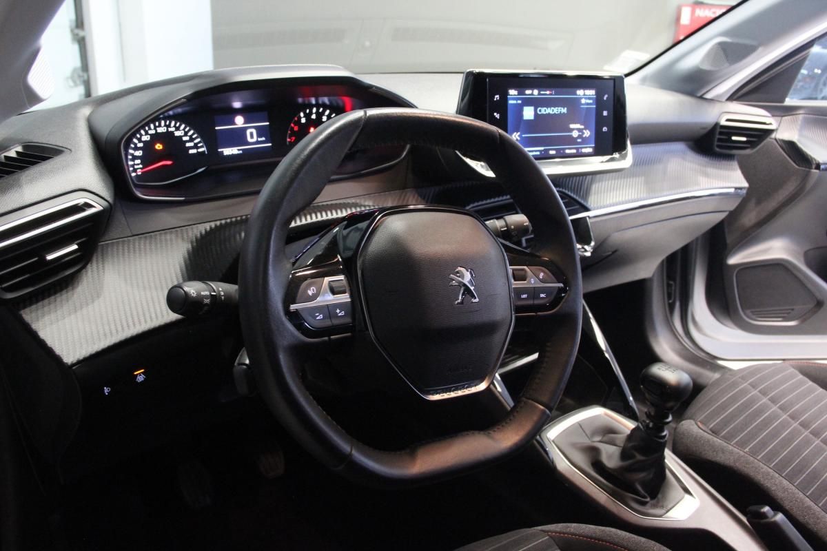 peugeot-208-2022-gasolina-1199cc