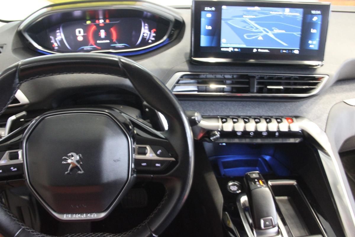 peugeot-5008-2023-gasolina-1199cc