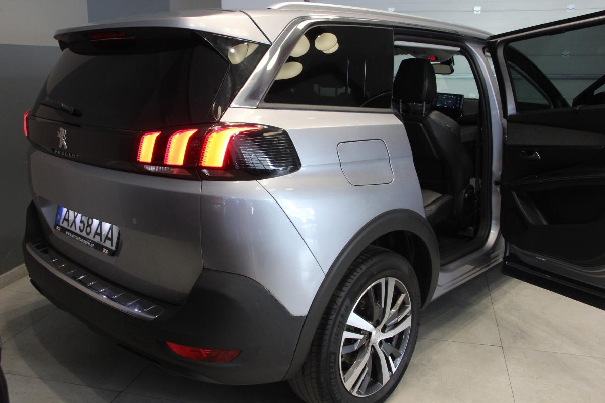 peugeot-5008-2023-gasolina-1199cc