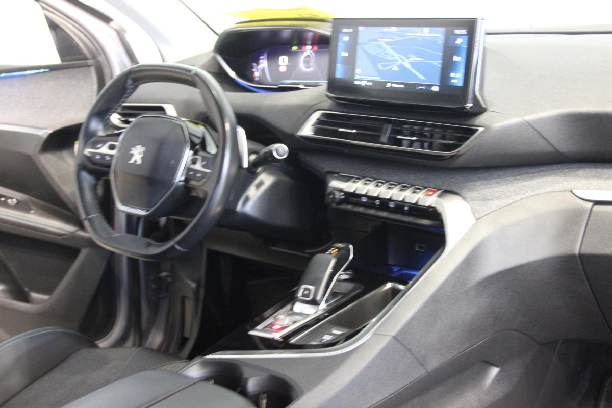 peugeot-5008-2023-gasolina-1199cc