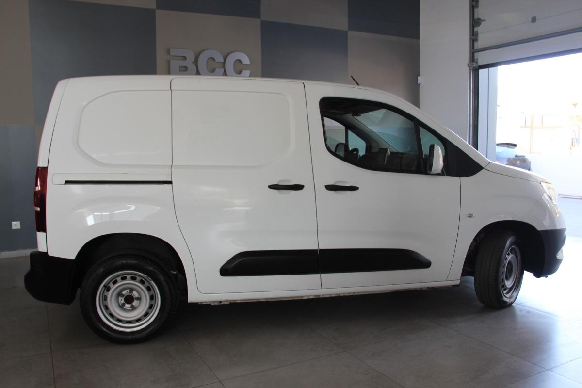 opel-combo-2021-diesel-1499cc