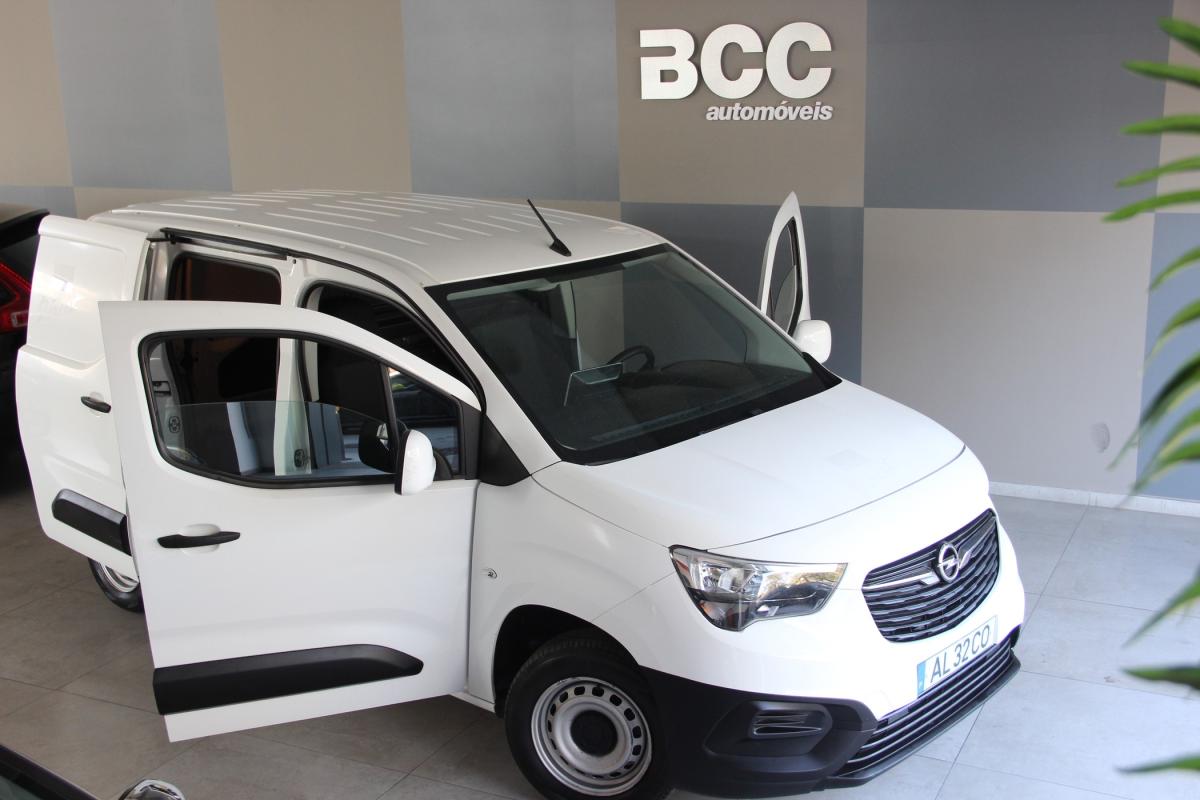opel-combo-2021-diesel-1499cc
