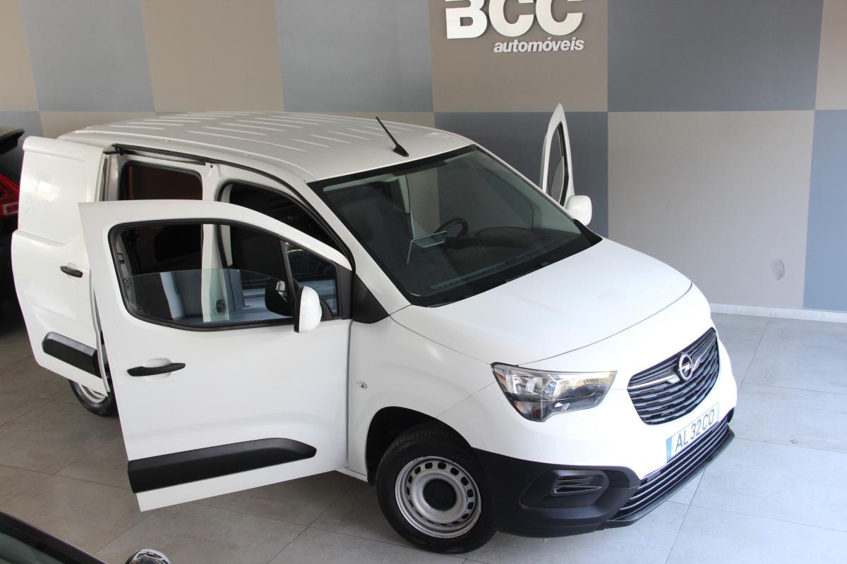 opel-combo-2021-diesel-1499cc