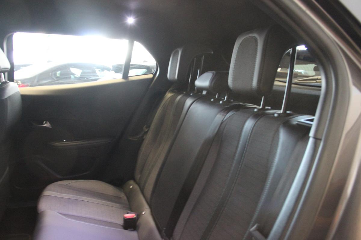 peugeot-2008-2023-gasolina-1199cc
