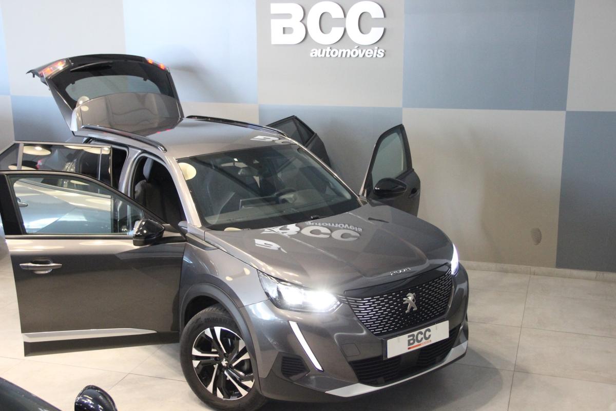 peugeot-2008-2023-gasolina-1199cc