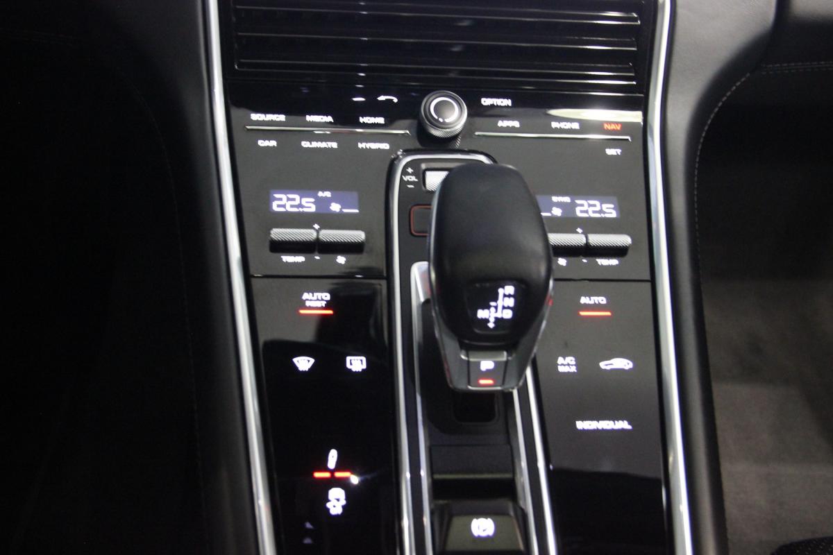 porsche-panamera-sport-turismo-2020-hibrido-a-gasolina-2894cc