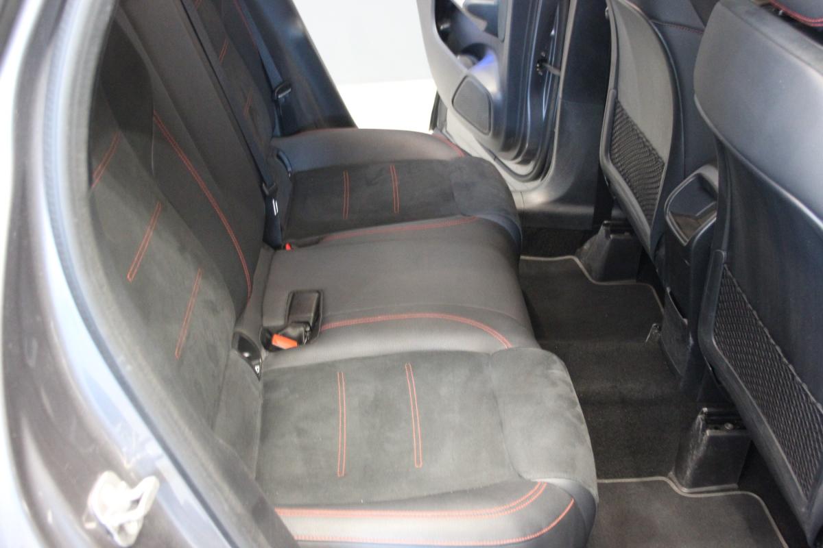mercedes-benz-gla-2023-hibrido-a-gasolina-1332cc