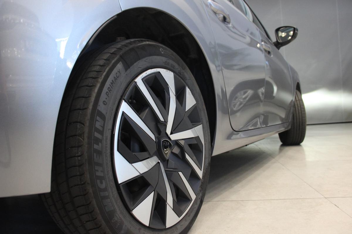 peugeot-208-2025-eletrico-500cc