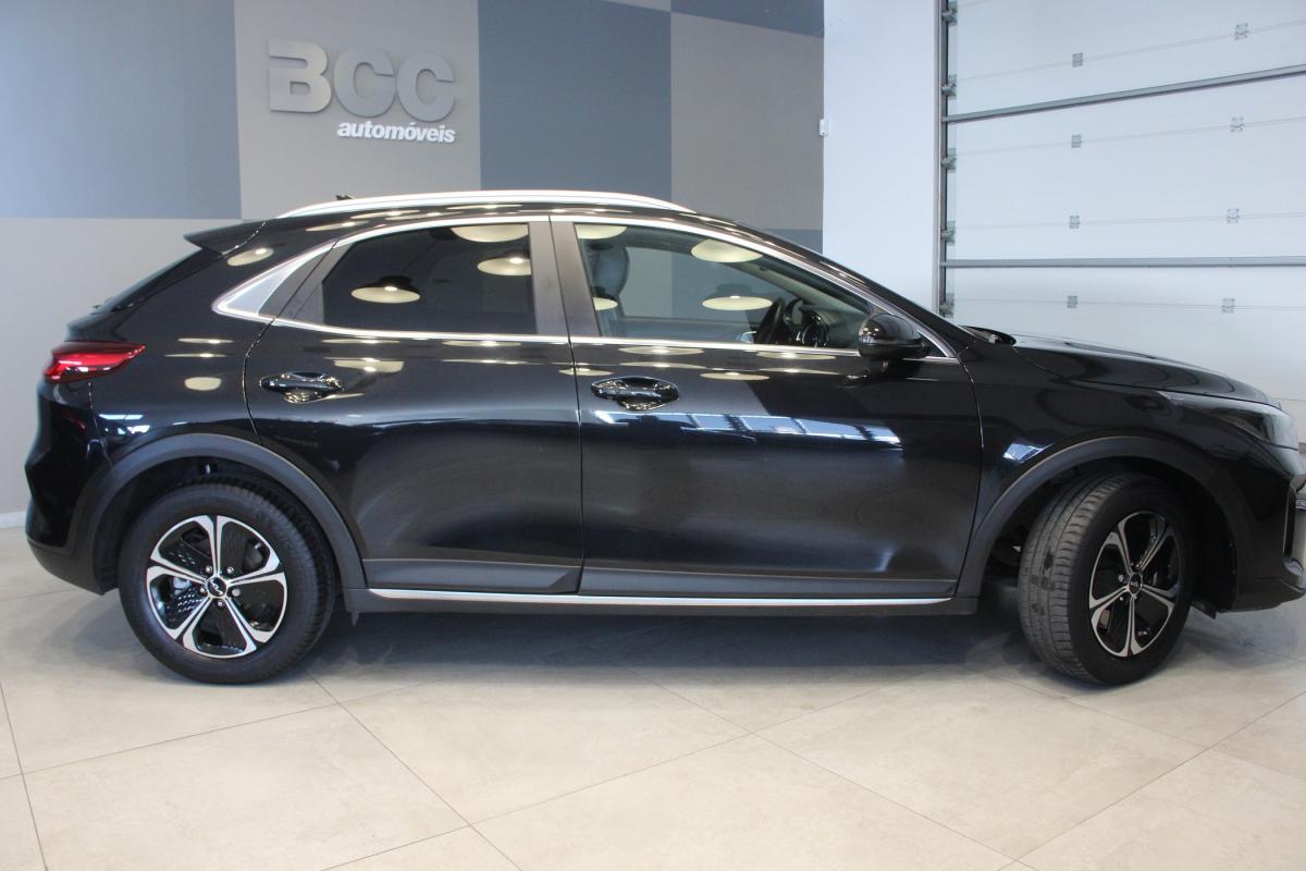 kia-xceed-2023-hibrido-a-gasolina-1580cc