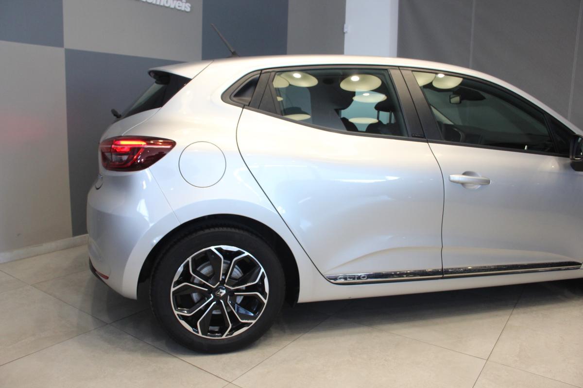 renault-clio-2021-hibrido-a-gasolina-1598cc