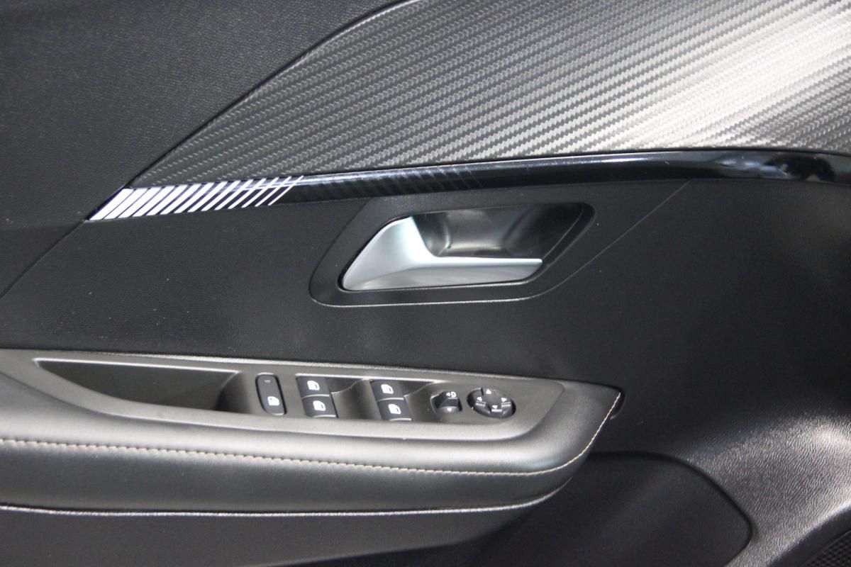 peugeot-208-2024-eletrico-500cc