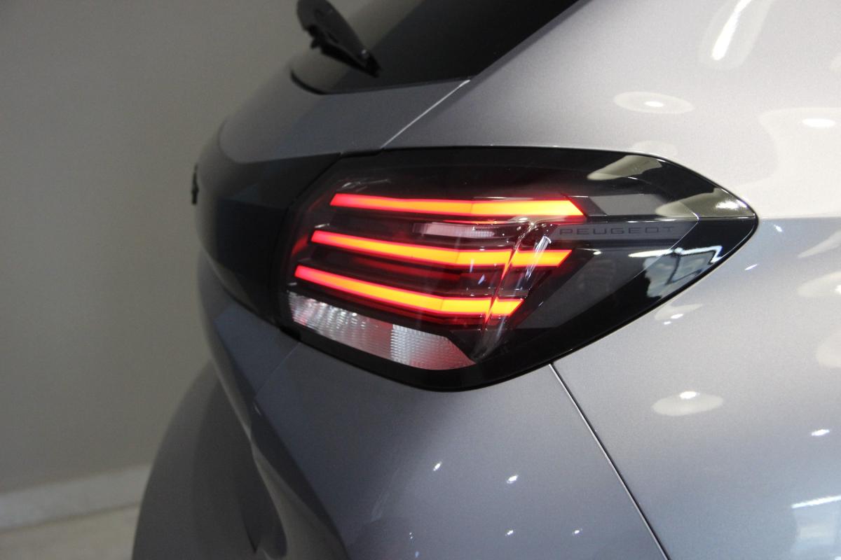 peugeot-208-2024-eletrico-500cc