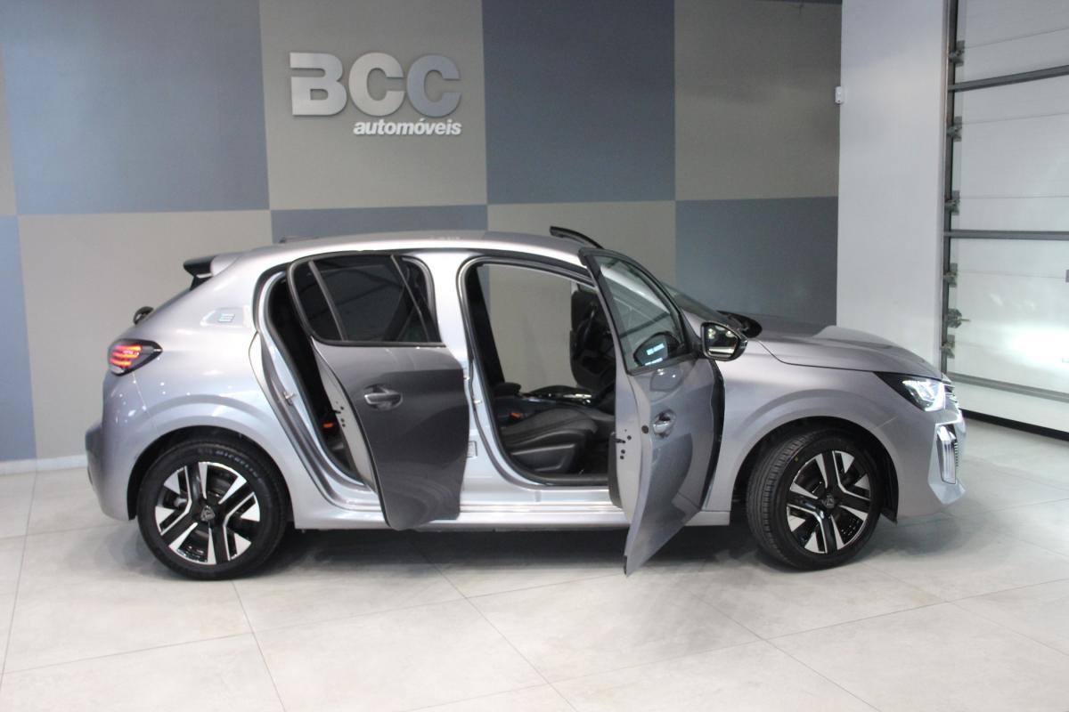 peugeot-208-2024-eletrico-500cc