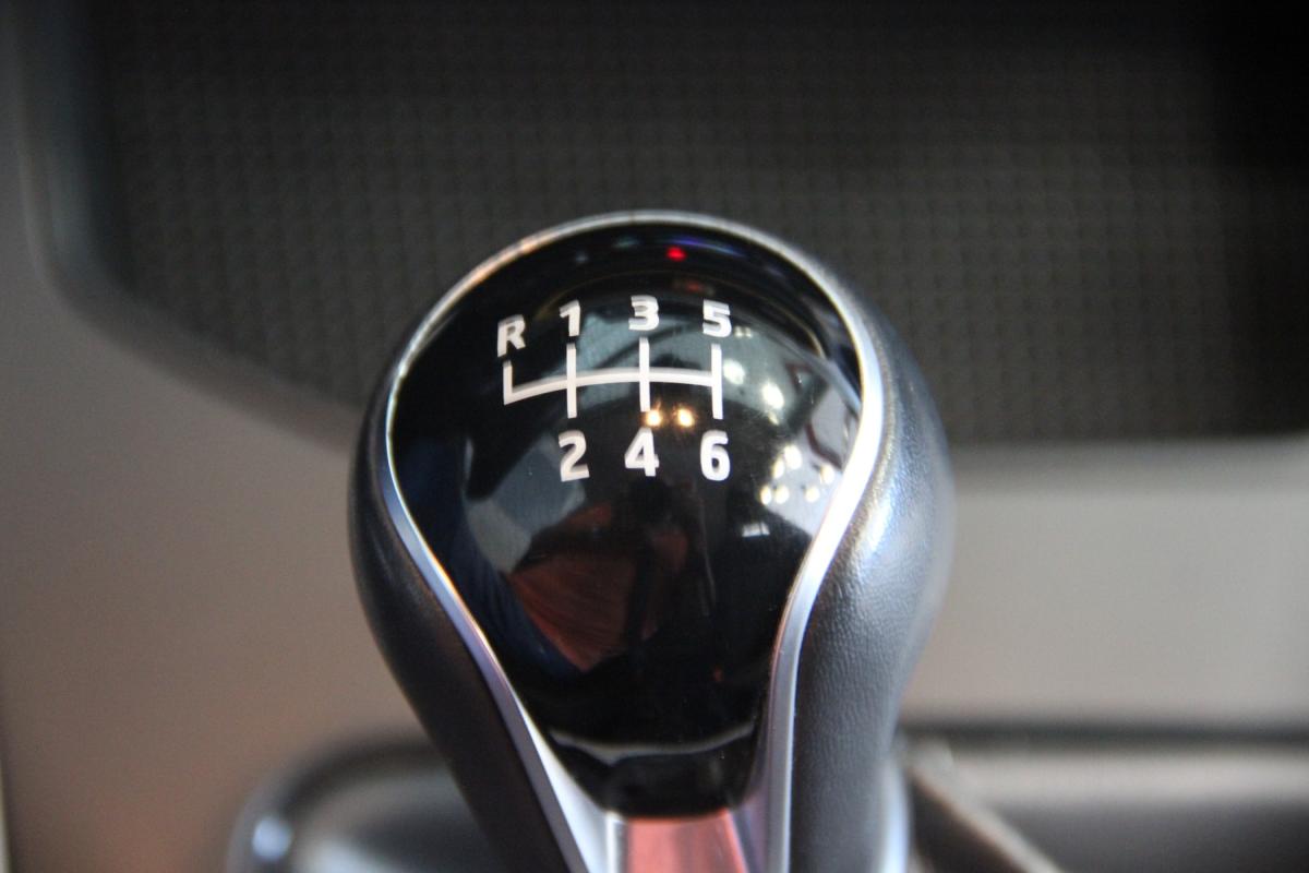 seat-arona-2023-gasolina-999cc
