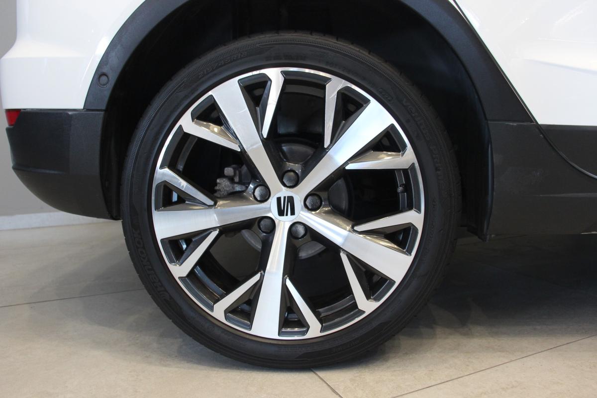 seat-arona-2023-gasolina-999cc