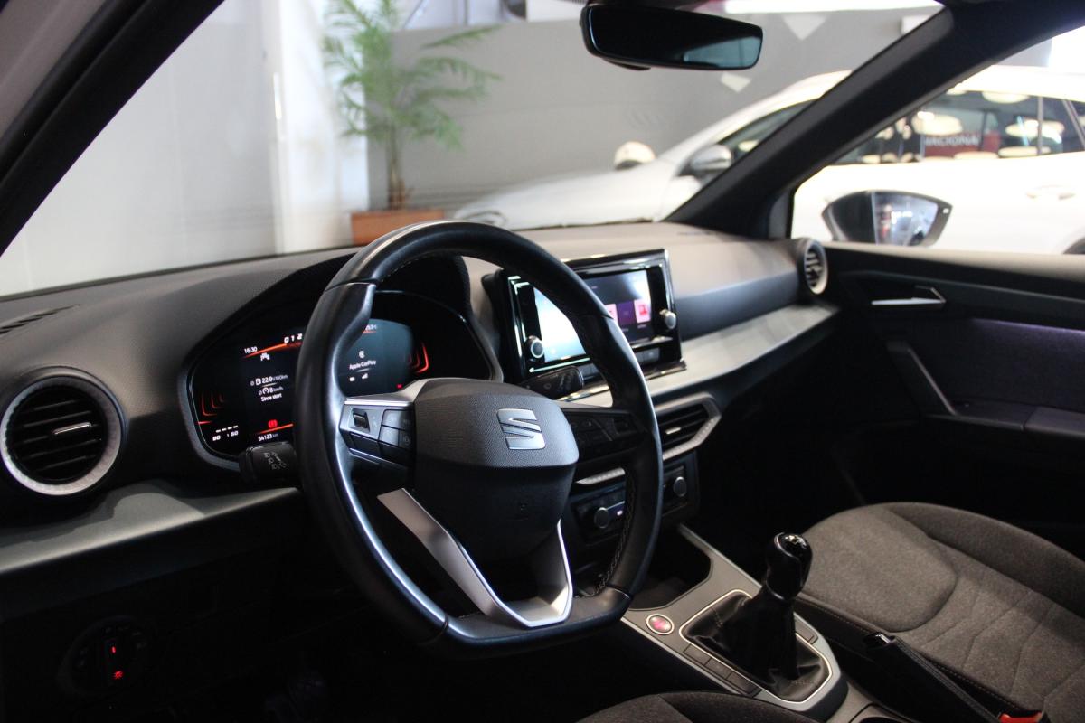 seat-arona-2023-gasolina-999cc
