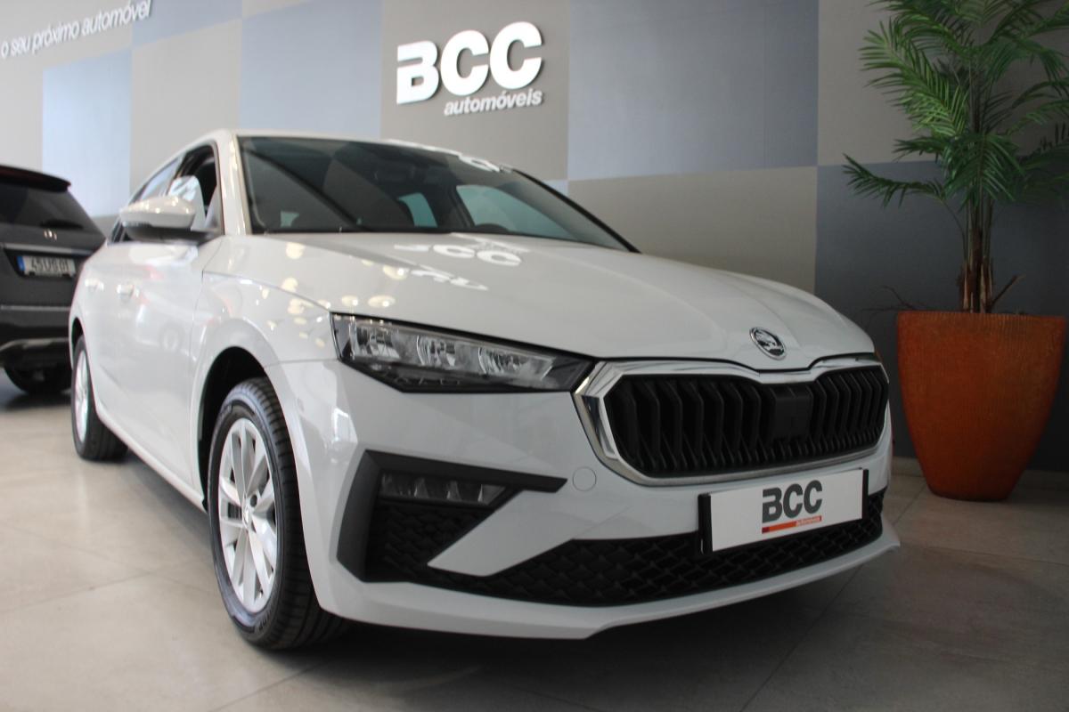 skoda-scala-2024-gasolina-999cc