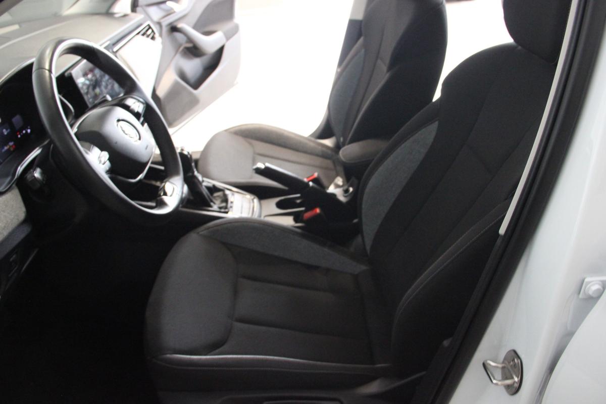 skoda-scala-2024-gasolina-999cc
