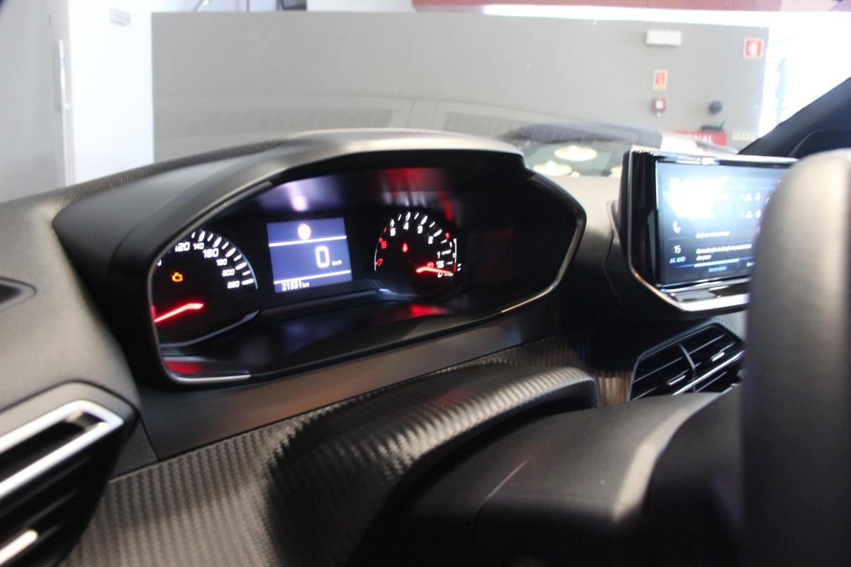 peugeot-2008-2024-gasolina-1199cc