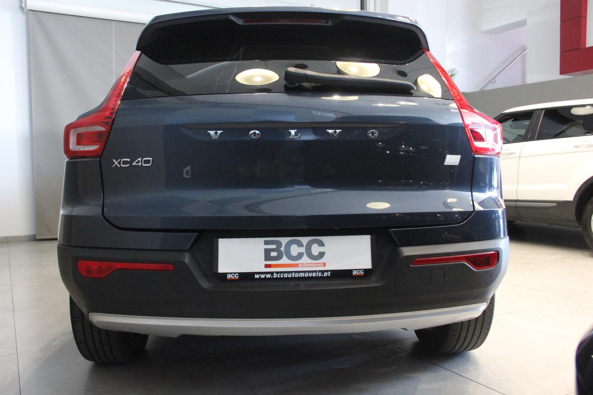 volvo-xc40-2022-hibrido-a-gasolina-1477cc