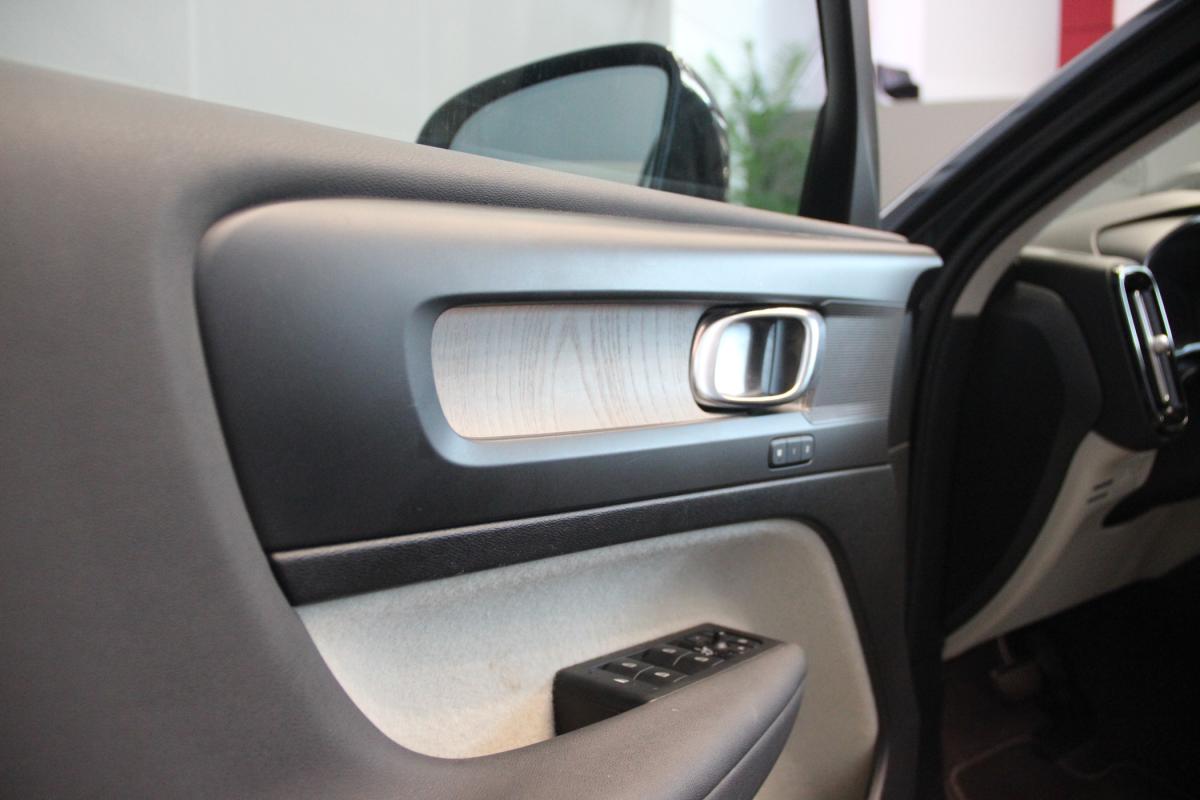 volvo-xc40-2022-hibrido-a-gasolina-1477cc