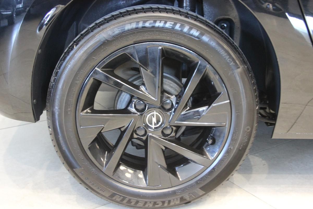 opel-corsa-2025-gasolina-1199cc