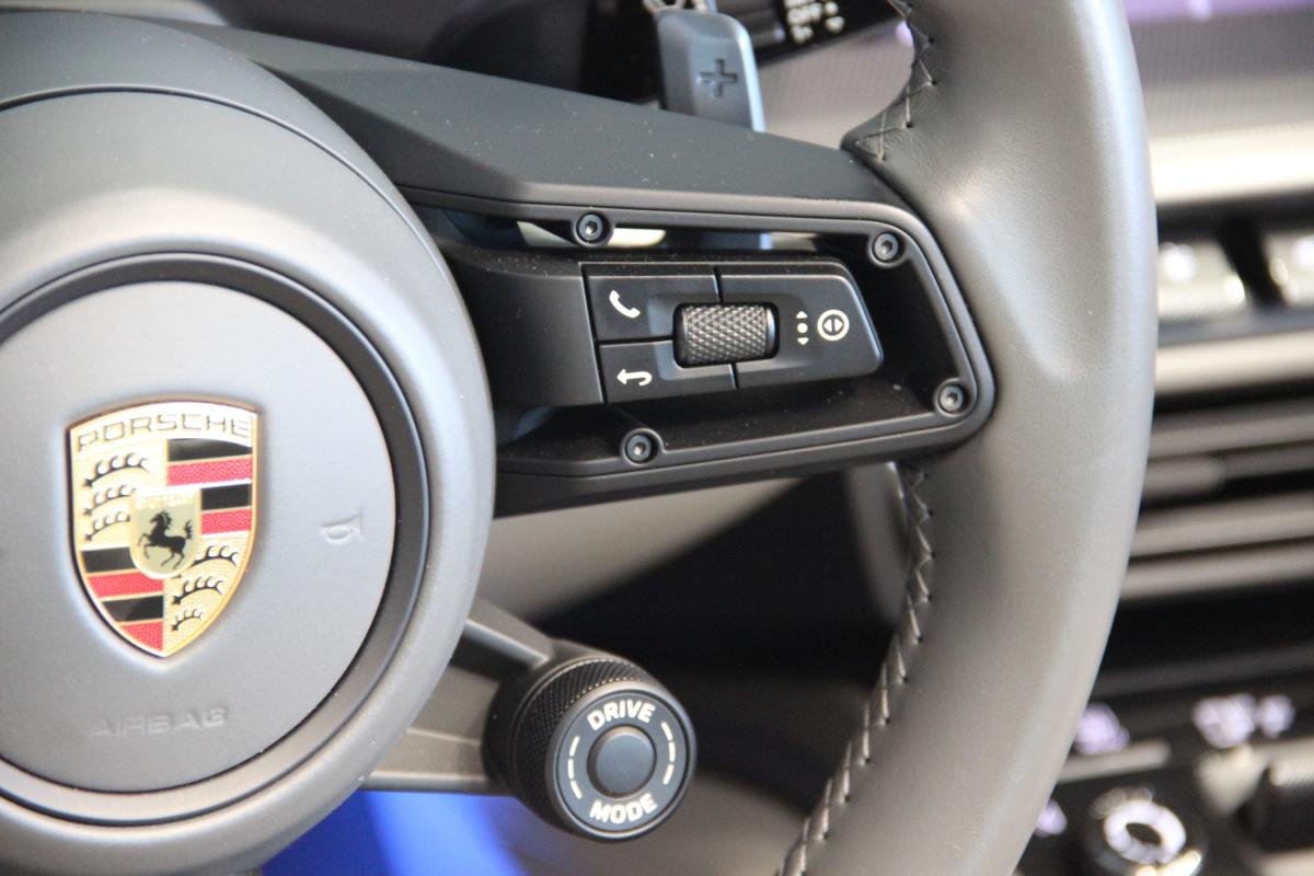 porsche-992-2021-gasolina-2981cc
