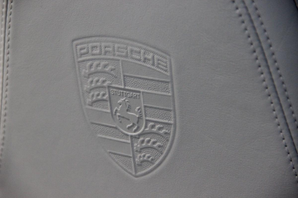 porsche-992-2021-gasolina-2981cc
