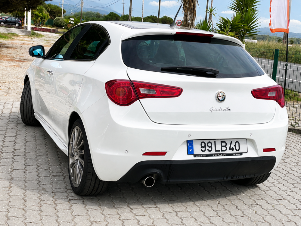 alfa-romeo-giulietta-2010-diesel-1598cc