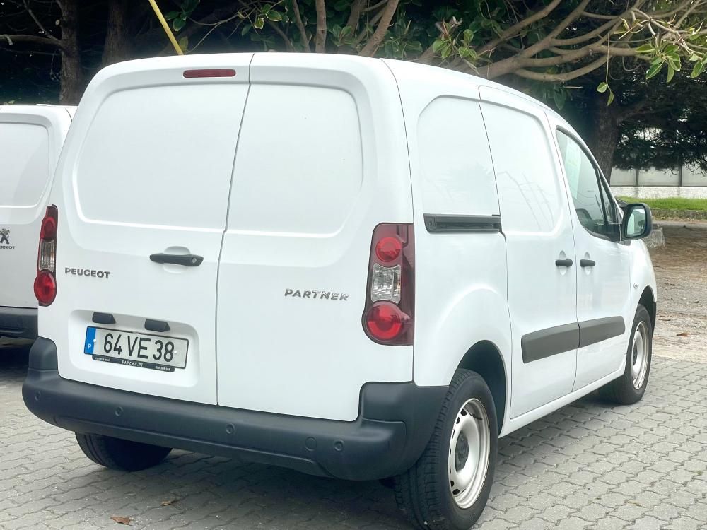 peugeot-partner-2018-diesel-1560cc