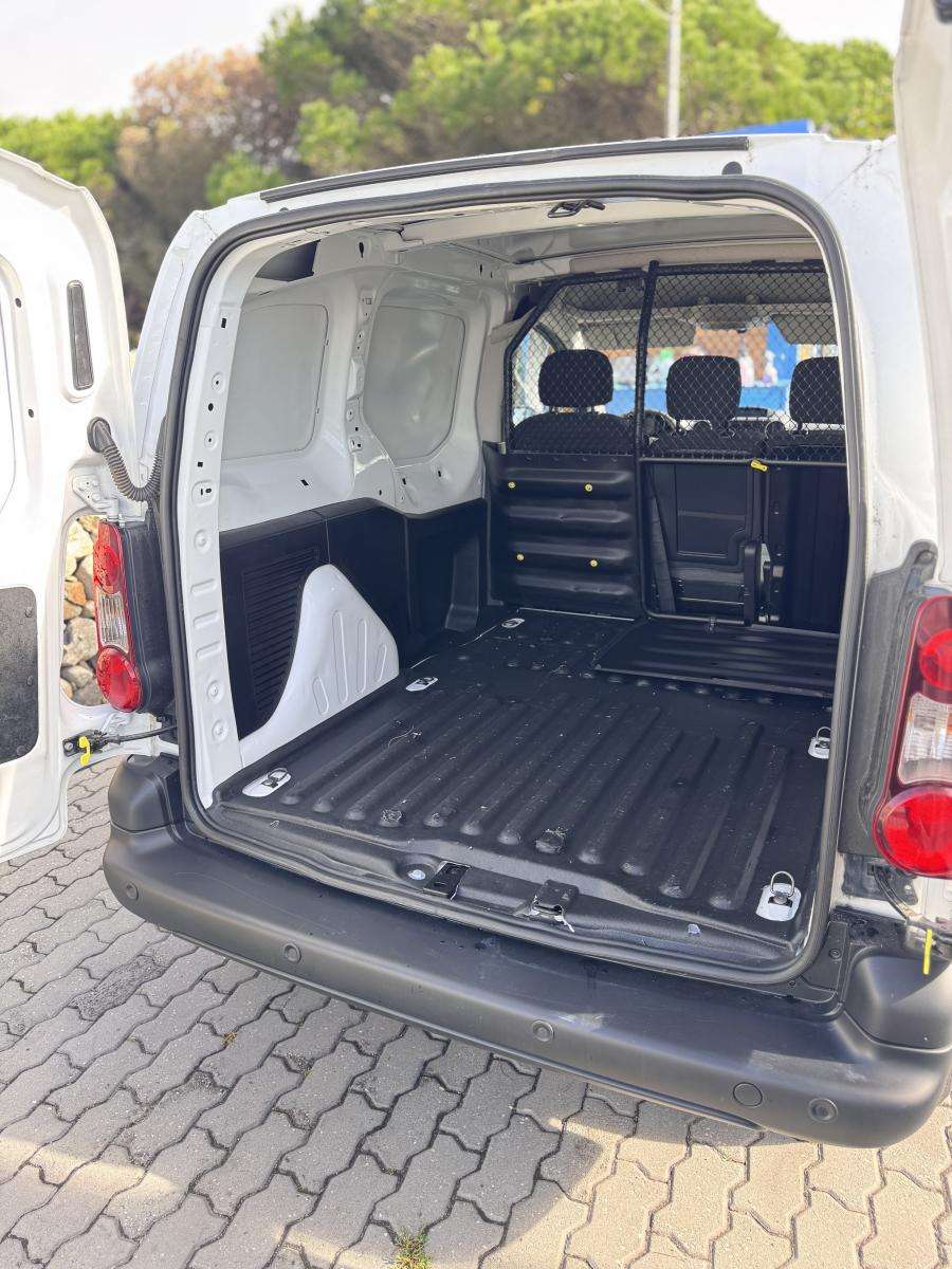 peugeot-partner-2018-diesel-1560cc